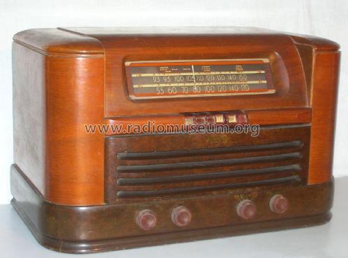 46-451 ; Philco, Philadelphia (ID = 2806710) Radio