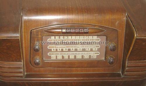 46-480 Code 121 ; Philco, Philadelphia (ID = 254058) Radio