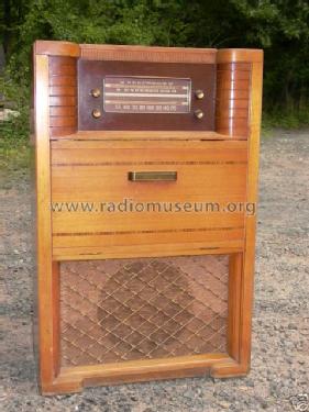 48-1264 ; Philco, Philadelphia (ID = 346561) Radio