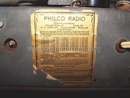 52C ; Philco, Philadelphia (ID = 361995) Radio