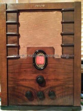 610 Code 121; Philco, Philadelphia (ID = 1820542) Radio