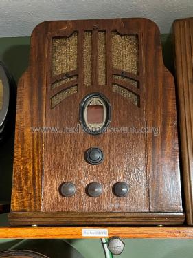 610B ; Philco, Philadelphia (ID = 3071834) Radio