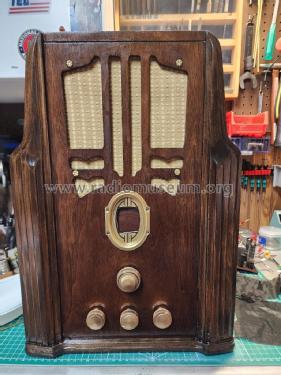 620B ; Philco, Philadelphia (ID = 3071112) Radio