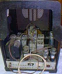 640B ; Philco, Philadelphia (ID = 267196) Radio