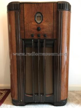 650X ; Philco, Philadelphia (ID = 2679701) Radio