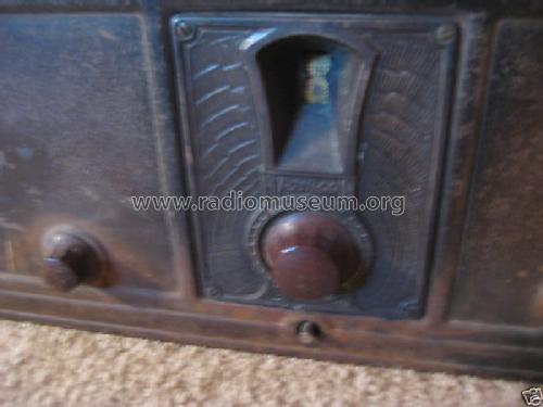 65 Table; Philco, Philadelphia (ID = 766277) Radio