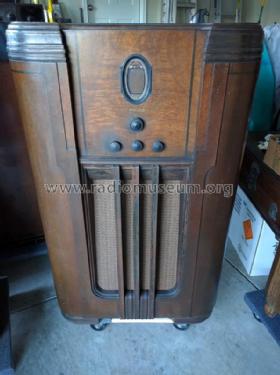 660X ; Philco, Philadelphia (ID = 2026093) Radio