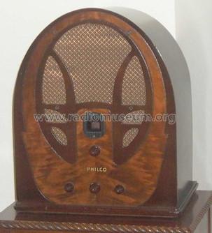 66B ; Philco, Philadelphia (ID = 537730) Radio