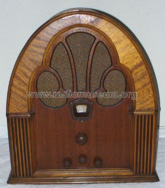 70 Baby Grand; Philco, Philadelphia (ID = 837639) Radio