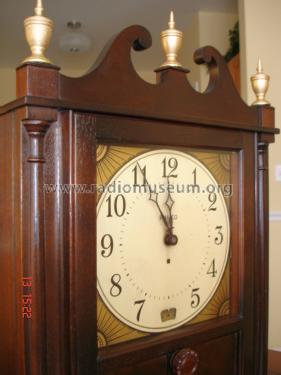 80 Colonial Clock; Philco, Philadelphia (ID = 1778998) Radio