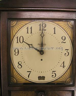 80 Colonial Clock; Philco, Philadelphia (ID = 726794) Radio