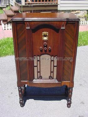 89L ; Philco, Philadelphia (ID = 699708) Radio