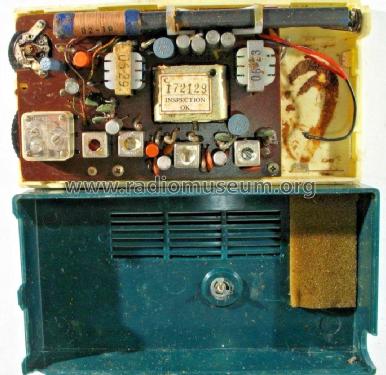 8 Transistor ; Philco, Philadelphia (ID = 2333884) Radio