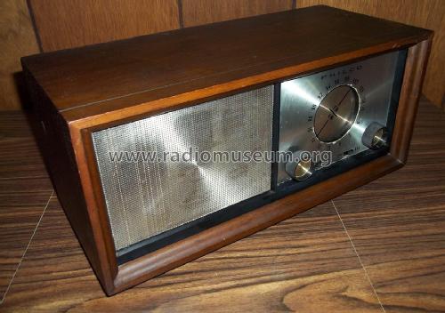 9-941-124 ; Philco, Philadelphia (ID = 2686147) Radio