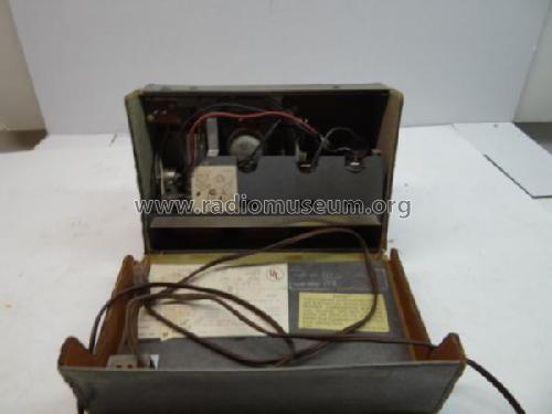 F-671 ; Philco, Philadelphia (ID = 1336736) Radio