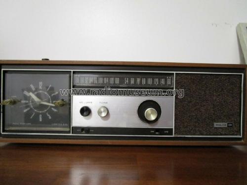 Lighted Dial All Transistor R746WA; Philco, Philadelphia (ID = 2378839) Radio