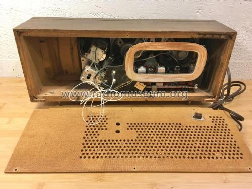 N-944 ; Philco, Philadelphia (ID = 2601085) Radio