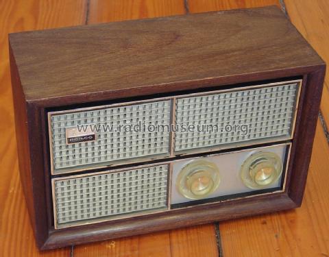 P884 ; Philco, Philadelphia (ID = 367550) Radio