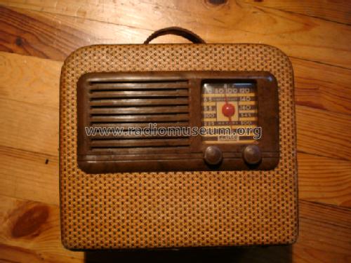 P-87; Philco, Philadelphia (ID = 697124) Radio