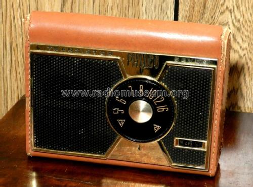 T-75 Code 124; Philco, Philadelphia (ID = 2651551) Radio