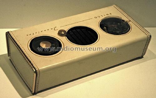 TC-47 Ch= 124; Philco, Philadelphia (ID = 2850155) Radio