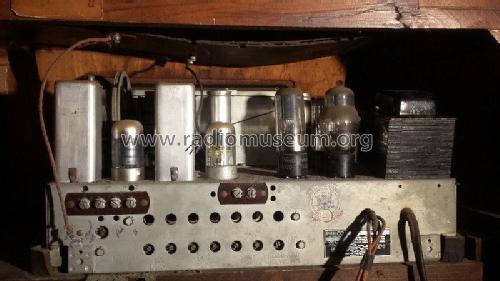 19A code 121; Philco Products Ltd. (ID = 2222214) Radio