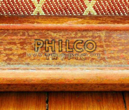 3403 Tropic Combo Code 121; Philco Products Ltd. (ID = 1233134) Radio