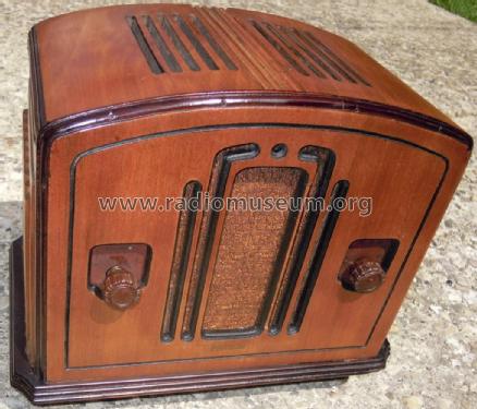 357A Code 121; Philco Products Ltd. (ID = 2552578) Radio