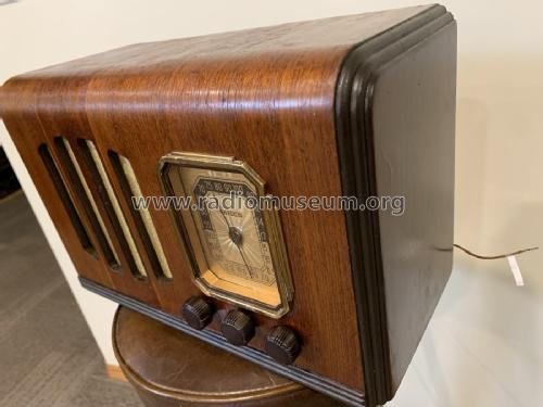 39-3A5A code 121; Philco Products Ltd. (ID = 3112193) Radio