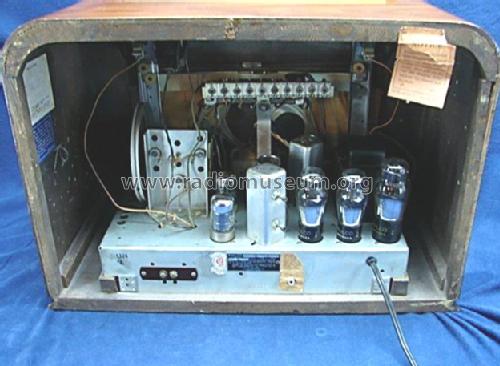 51T Ch= 51A Code 121; Philco Products Ltd. (ID = 327059) Radio