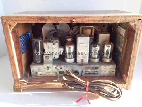 58 ; Philco Products Ltd. (ID = 2627538) Radio