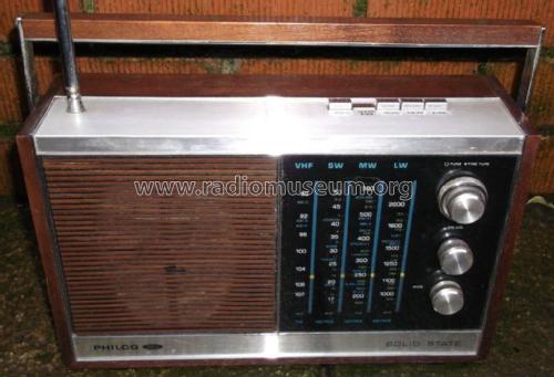 T226; Philco Radio & (ID = 1947701) Radio