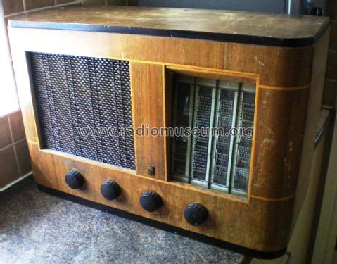 U647 ; Philco Radio & (ID = 2282909) Radio