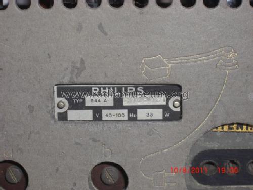 944A-Y; Philips akc. spol., (ID = 1039114) Radio