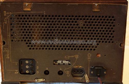 944A-Y; Philips akc. spol., (ID = 1377396) Radio