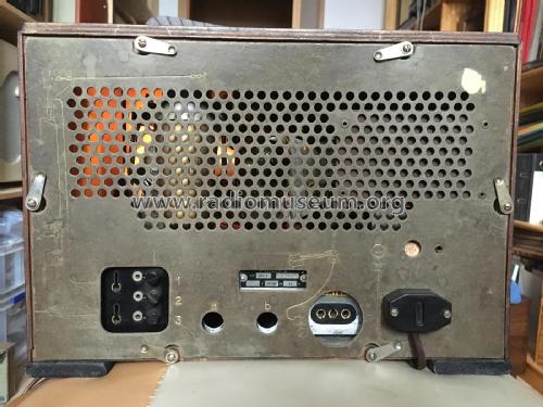 944A; Philips akc. spol., (ID = 3007096) Radio