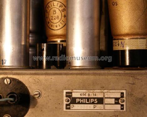 Toccata 696B-14; Philips akc. spol., (ID = 1409356) Radio