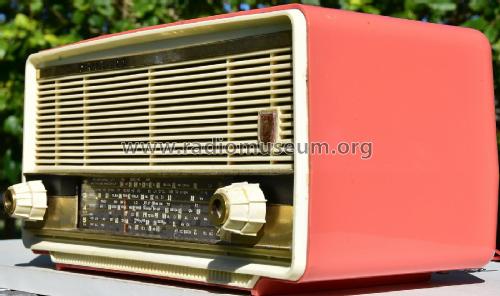 Futura Five 224; Philips Australia (ID = 3103372) Radio