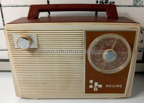 Leisuremate RC290; Philips Australia (ID = 2710444) Radio