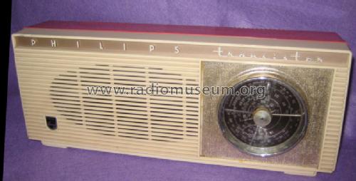 Explorer Transistor MT2; Philips Australia (ID = 829240) Radio