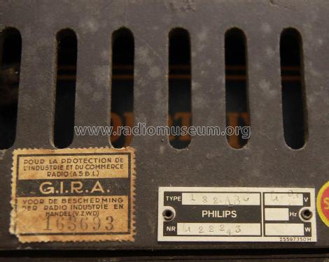 122ABC; Philips Belgium (ID = 2148281) Radio