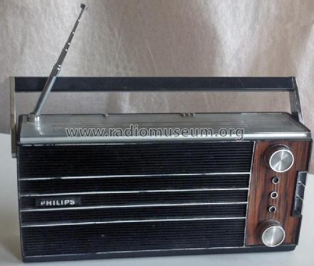 22RL382 /15R; Philips Belgium (ID = 2473041) Radio