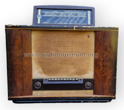 753A; Philips Belgium (ID = 3072135) Radio