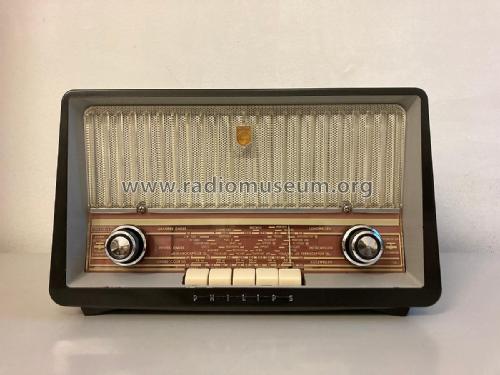 B3X70U; Philips Belgium (ID = 3094589) Radio