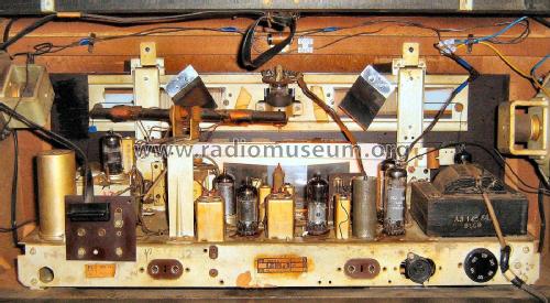 B5X74A /00 /01 /02 /03; Philips Belgium (ID = 2516673) Radio