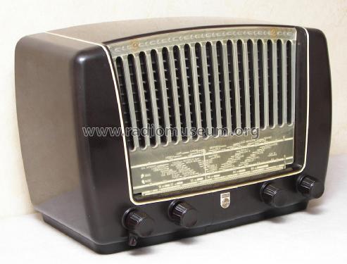 BX310A /05; Philips Belgium (ID = 2529111) Radio