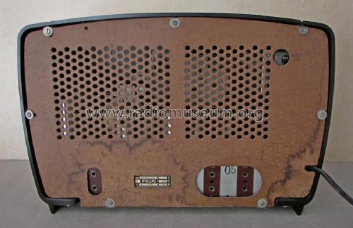 BX310A /05; Philips Belgium (ID = 2529114) Radio