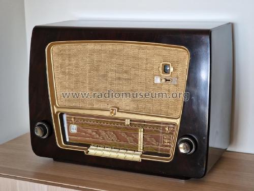 BX533A; Philips Belgium (ID = 3081720) Radio