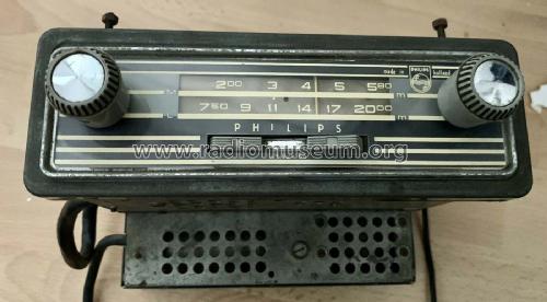 N3X84V /15; Philips; Eindhoven (ID = 2676283) Car Radio