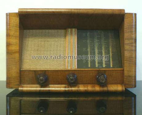 31V /B; Philips Hungary, (ID = 1988517) Radio